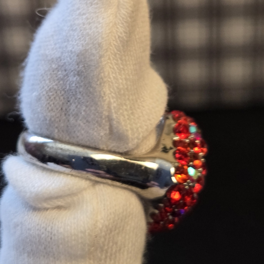 Red Rhinestone Lip Ring - Picture 5 of 12